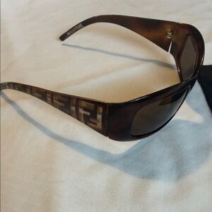 Fendi Logo Sunglasses
